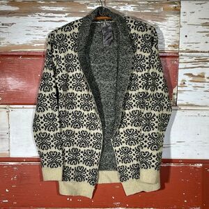 Moon‎ Collection Los Angeles Cardigan Lg